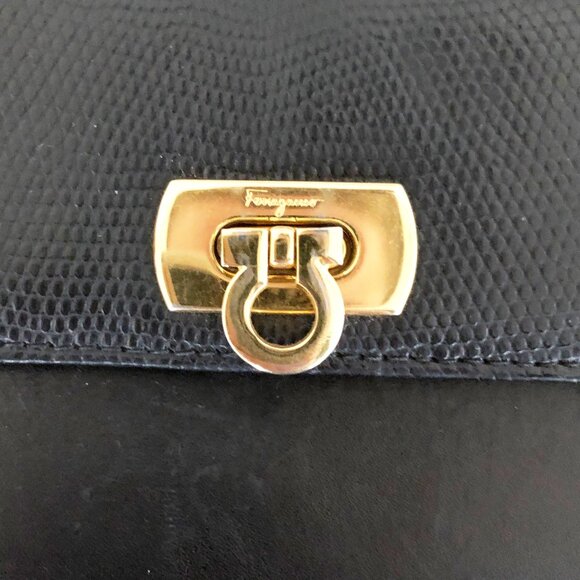 Vintage Salvatore Ferragamo Leather Wallet Made In Italy Italian Minimalist Luxe - Picture 1 of 7